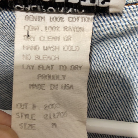 VTG 90’s Denim Jacket. - Picture 7 of 7